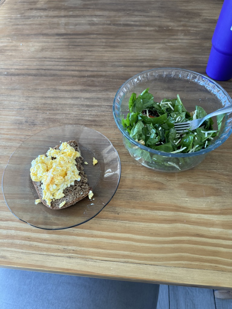 Almuerzo 28 de abril